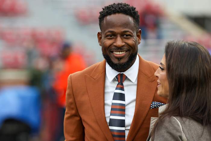 Auburn interim coach Carnell Williams during the Iron Bowl pregame.